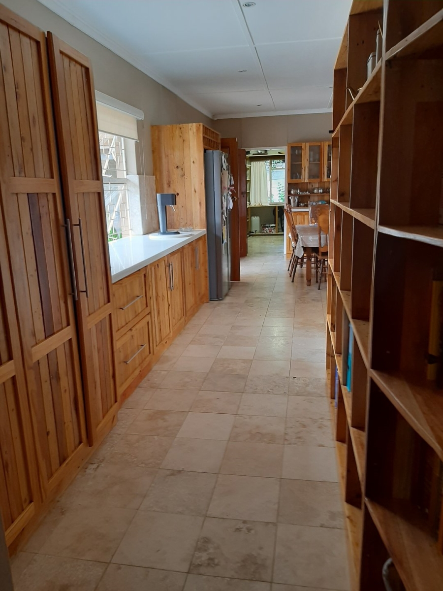 5 Bedroom Property for Sale in Jordania Free State